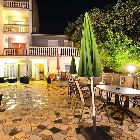 Apartment Mara,