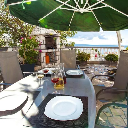 Mara, Apartment Crikvenica